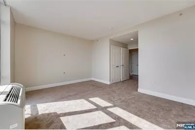 29 1st Street 702 #702, Hackensack, NJ 07601 - Photo 14