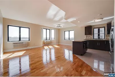 29 1st Street 702 #702, Hackensack, NJ 07601 - Photo 4