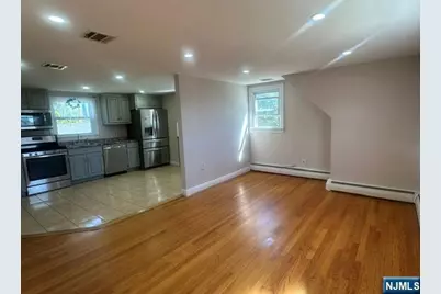 1 Pine Street 2 #2, Elmwood Park, NJ 07407 - Photo 6