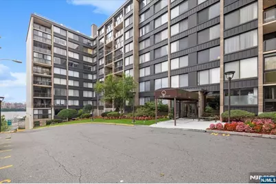 9060 Palisade Avenue 403 #403, North Bergen, NJ 07047 - Photo 1