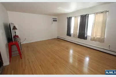 307 Legion Place 2B #2B, Haledon, NJ 07508 - Photo 2