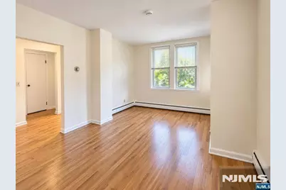 190 County Road 1 #1, Tenafly, NJ 07670 - Photo 2