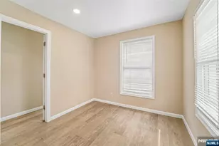 526 Faitoute Ave, Roselle Park, NJ 07204 - Photo 20
