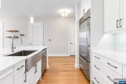 3 Somerset Lane 504 #504, Edgewater, NJ 07020 - Photo 8