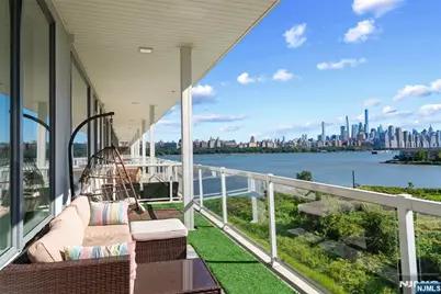3 Somerset Lane 504 #504, Edgewater, NJ 07020 - Photo 16
