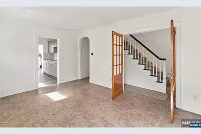 34 E Spring Valley Avenue, Maywood, NJ 07607 - Photo 6