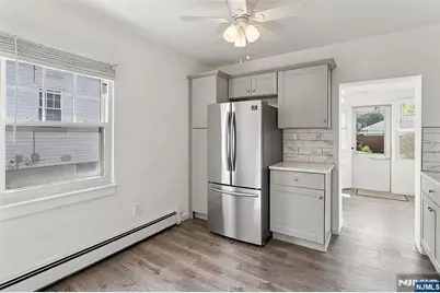 34 E Spring Valley Avenue, Maywood, NJ 07607 - Photo 12