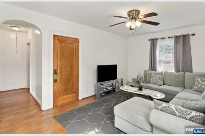 34 E Spring Valley Avenue, Maywood, NJ 07607 - Photo 22