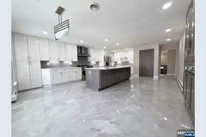 850 Ridgewood Avenue, Oradell, NJ 07649 - Photo 26