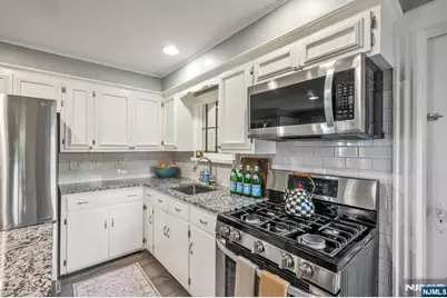 202 Prospect Street, Midland Park, NJ 07432 - Photo 8