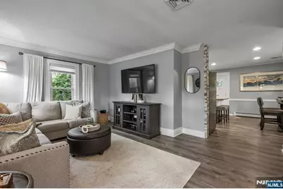 202 Prospect Street, Midland Park, NJ 07432 - Photo 6
