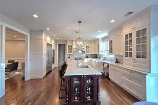 196 Haase Ave, Paramus, NJ 07652 - Photo 8