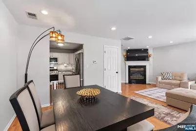 1066 Chedworth Circle, Mahwah, NJ 07430 - Photo 10