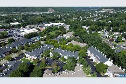 1066 Chedworth Circle, Mahwah, NJ 07430 - Photo 26