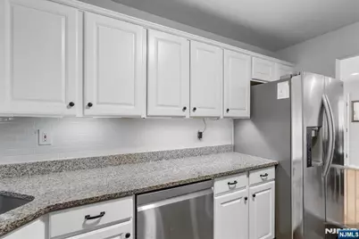 1066 Chedworth Circle, Mahwah, NJ 07430 - Photo 14