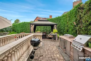 2 Euclid Rd, Fort Lee, NJ 07024 - Photo 32