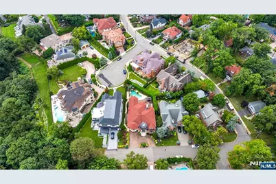 2 Euclid Road, Fort Lee, NJ 07024 - Photo 2