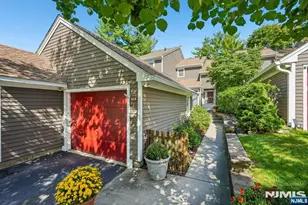 189 Grandview Ln, Mahwah, NJ 07430 - Photo 2