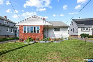 58 Grove St, South Hackensack Township, NJ 07606 - Photo 2