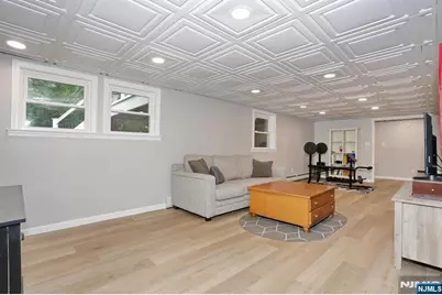 331 Forest Glen Avenue, Franklin Lakes, NJ 07417 - Photo 18