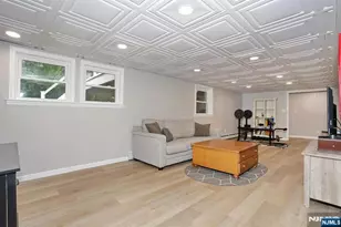 331 Forest Glen Ave, Franklin Lakes, NJ 07417 - Photo 18
