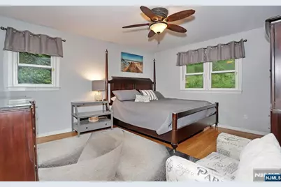 331 Forest Glen Avenue, Franklin Lakes, NJ 07417 - Photo 12