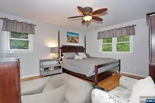331 Forest Glen Ave, Franklin Lakes, NJ 07417 - Photo 12