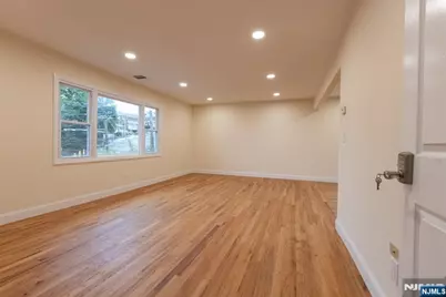 375 Broad Street 2 #2, Allendale, NJ 07072 - Photo 2