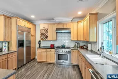 21 Sherbrooke, Saddle River, NJ 07458 - Photo 8