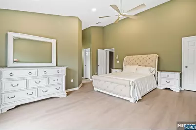 5 St Charles Avenue, West Milford, NJ 07421 - Photo 18