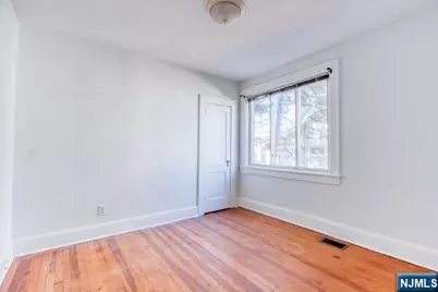 160 Manhattan Terrace 1 #1, Dumont, NJ 07628 - Photo 6