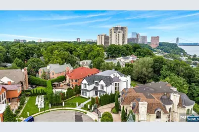 4 Crescent Court, Fort Lee, NJ 07024 - Photo 44