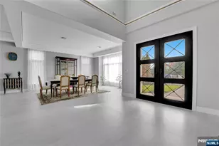4 Crescent Ct, Fort Lee, NJ 07024 - Photo 6