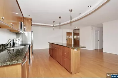 770 Anderson Avenue 18K #18K, Cliffside Park, NJ 07010 - Photo 18