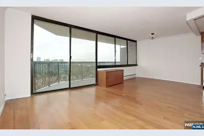 770 Anderson Avenue 18K #18K, Cliffside Park, NJ 07010 - Photo 16