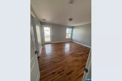 111 E 22nd Street 201 #201, Paterson, NJ 07514 - Photo 4