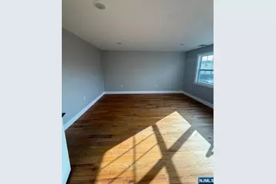 111 E 22nd Street 201 #201, Paterson, NJ 07514 - Photo 10