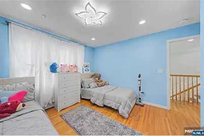 631 Oak Avenue, Saddle Brook Township, NJ 07663 - Photo 22