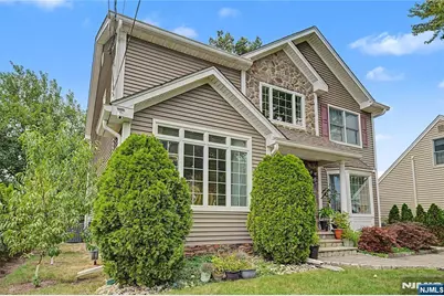 631 Oak Avenue, Saddle Brook Township, NJ 07663 - Photo 50