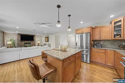 631 Oak Avenue, Saddle Brook Township, NJ 07663 - Photo 16