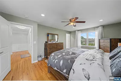 631 Oak Avenue, Saddle Brook Township, NJ 07663 - Photo 24