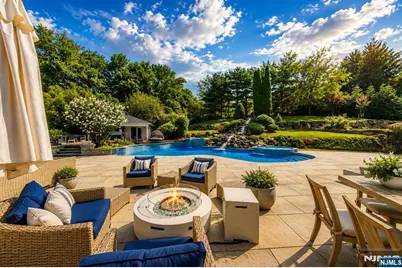14 E Hill Court, Cresskill, NJ 07626 - Photo 2