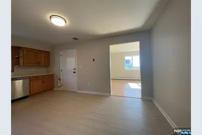 87 Prospect Terrace 2 #2, East Rutherford, NJ 07073 - Photo 4