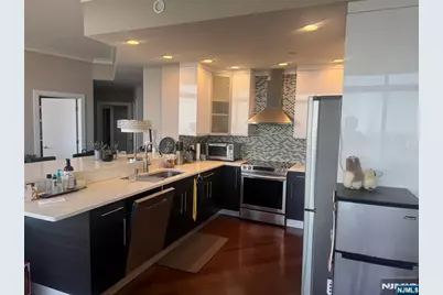 100 Old Palisade Road 4105 #4105, Fort Lee, NJ 07024 - Photo 6