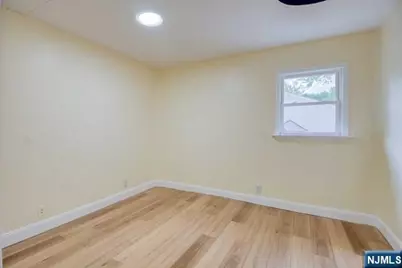 204 Pascack Road 2 #2, Park Ridge, NJ 07656 - Photo 6