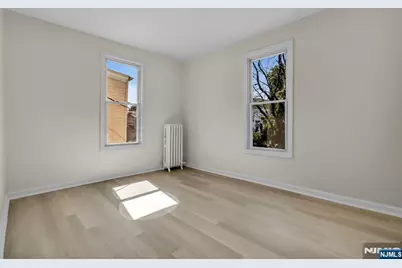 263 Sanford Street, East Orange, NJ 07018 - Photo 18