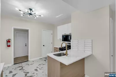 263 Sanford Street, East Orange, NJ 07018 - Photo 4