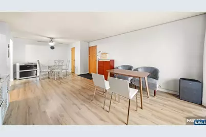 460 Liberty Street 105 #105, Little Ferry, NJ 07643 - Photo 6