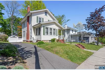 141 Henry Street, Hasbrouck Heights, NJ 07604 - Photo 2