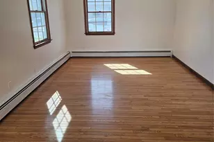 5 Cozy Glen Ct, Saddle Brook Township, NJ 07663 - Photo 4